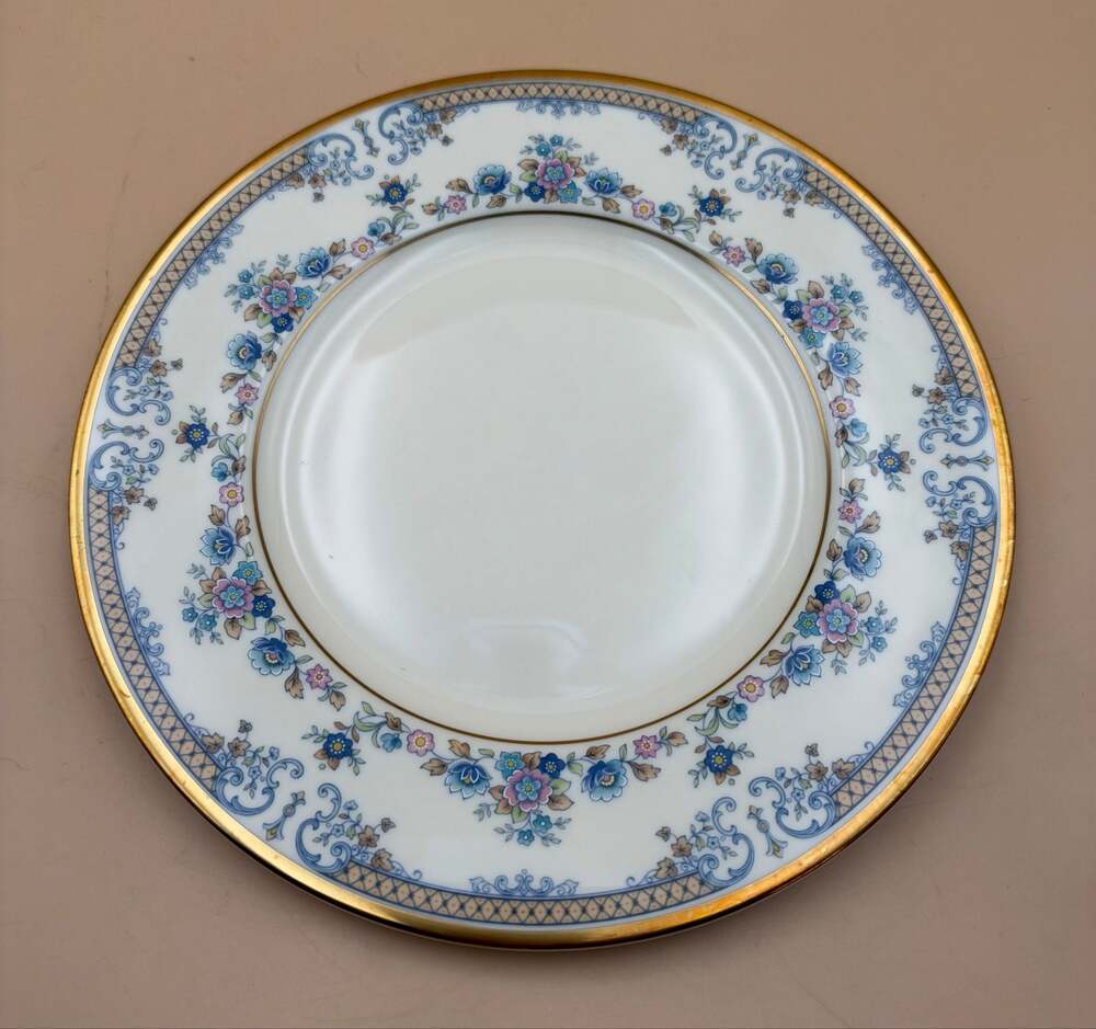 Minton Avonlea Salad Plate 8” Fine Bone China England Floral Gold Trim